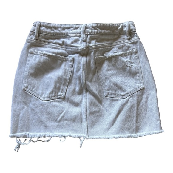 ALLSAINTS Woman’s Small White Ripped Denim Mini Skirt - Picture 4 of 9